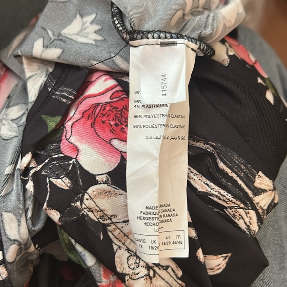 Michel Studio Floral Fit Flare Stretchy Surplice Top Slit Sleeve Dress Size 1X - Picture 8 of 9